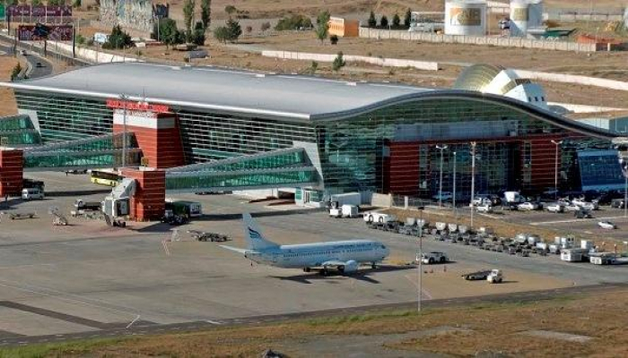 В Грузии продлен запрет на регулярное авиасообщение
