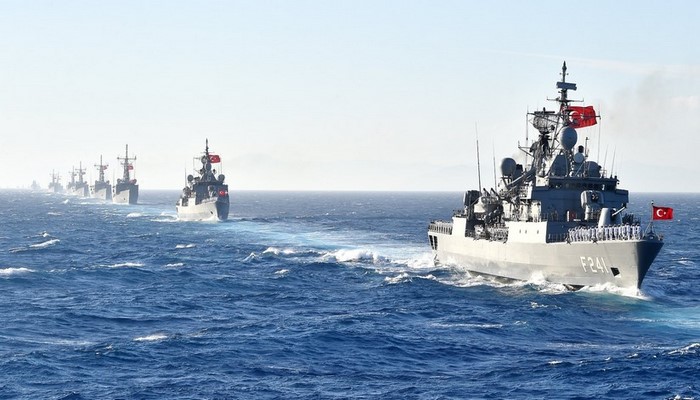 TBMM Türkiyə donanmasının Ədən körfəzində qalma müddətini bir il uzadıb