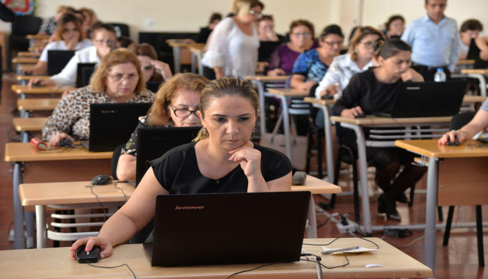 В Азербайджане завершились тестовые экзамены по приему учителей на работу