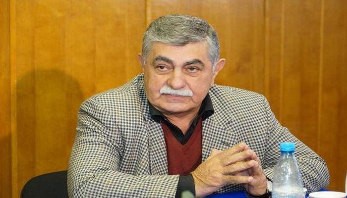 Teatrşünas-tənqidçi: "Aktyor var ki, işdən sonra mühafizəçi işləyir"