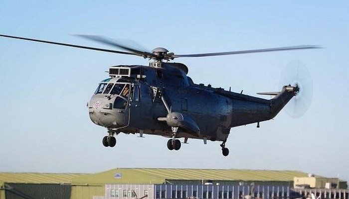 Trampın olduğu helikopter Londonda məcburi eniş etdi