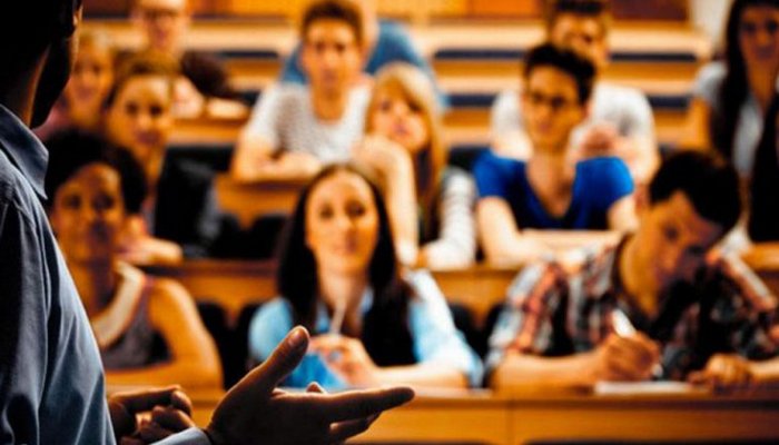 Türkiyədə təhsil alan azərbaycanlı tələbələrin sayı açıqlandı