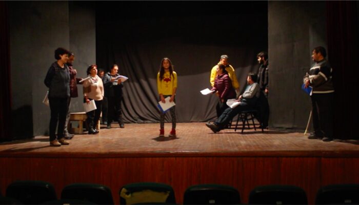 Türkiye’de Tiyatrolar Ayakta Kalmaya Çalışıyor