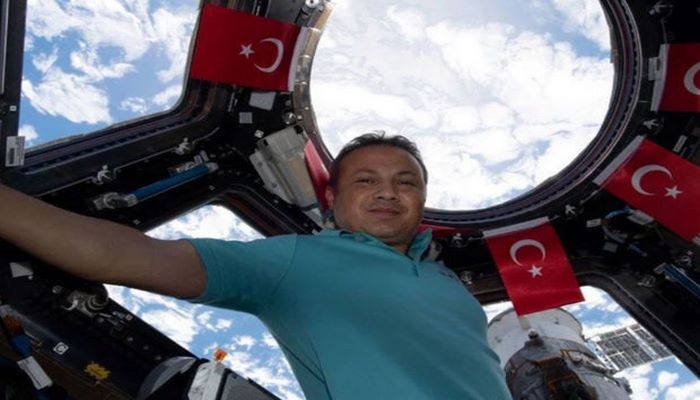 Türkiyənin ilk astronavtının Yerə enişi üçüncü dəfə təxirə salınıb