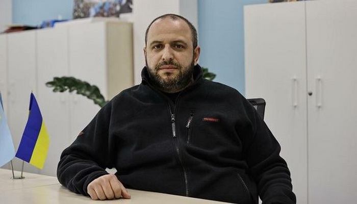 Ukraynanın yeni müdafiə naziri təyin edilən türk kimdir?