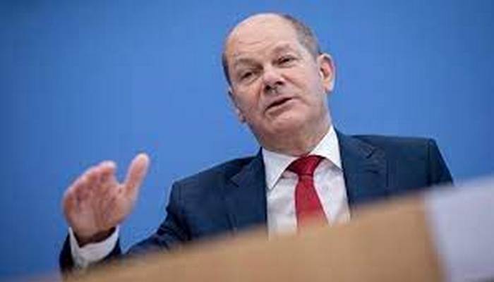 Ukraynaya qoşun göndərilməsini müzakirə etmək hələ tezdir - Olaf Şolts