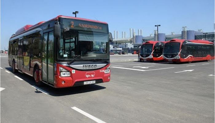 В Баку по ряду направлений выпущены дополнительные экспресс-автобусы