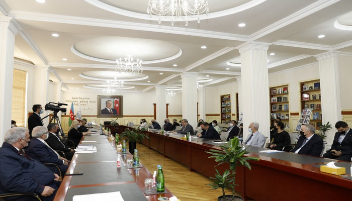 В БГУ состоялась презентация книги Ильхам Алиев и славные страницы истории нашей Победы