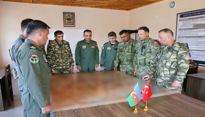 В Нахчыване продолжаются совместные широкомасштабные азербайджано-турецкие учения