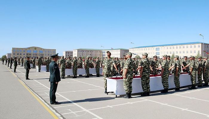 В войсках Нахчыванского гарнизона состоялась церемония принятия военной присяги