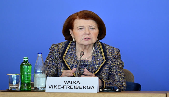Vayra Vike-Frayberqa: "Putin unudur ki, Rusiya Sovet İttifaqı deyil"