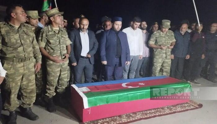 Vəfat edən hərbçimizin - Fotosu