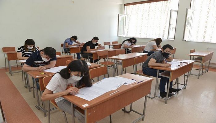 Выпускники школ и абитуриенты могут распечатать «пропускные листы» на экзамены 23 и 24 июля