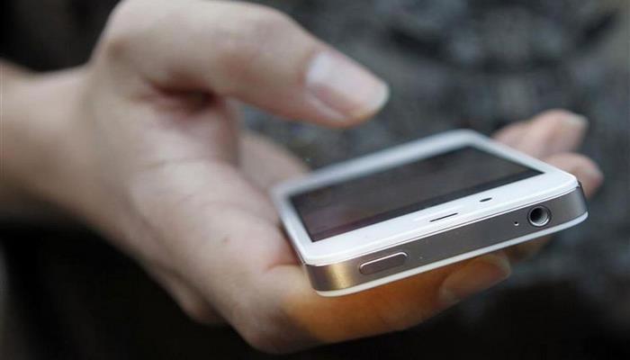 Xaricdən telefon gətirənlərə xəbərdarlıq - Video