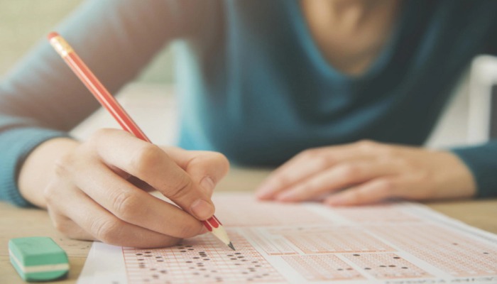 Xarici dövlətlərdə ali təhsil almış şəxslər üçün peşə tanınması üzrə imtahan keçiriləcək