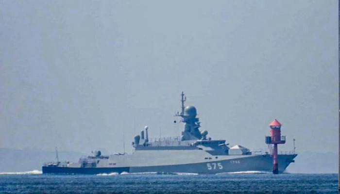 Xəzər dənizinə üzən Rusiya raket gəmisi məhv edildi