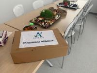 Karantinə alınmış tələbələrə bayram sovqatı göndərilib (FOTO) - Gallery Thumbnail